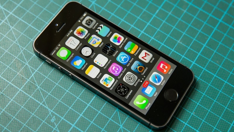 iPhone. (Όλα ενδιαφέροντα στην ιστοσελίδα - ABCD Κατασκευή Ιστοσελίδων)
